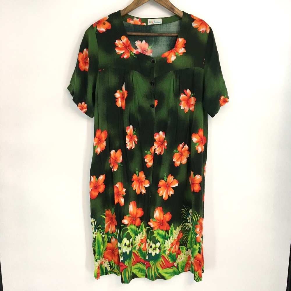 Vintage Hawaiian Scoop Neck Button Front Dress